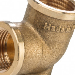 SFT-0038-000012 STOUT Угольник с креплением ВР 1/2 (270023H040400B)