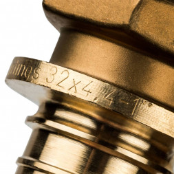 SFA-0001-003210 STOUT Переходник с наружной резьбой 32xR 1  для труб из сшитого полиэтилена аксиальный (340001H103244B)