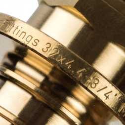 SFA-0001-003234 STOUT Переходник с наружной резьбой 32xR 3/4  для труб из сшитого полиэтилена аксиальный (340001H053244B)