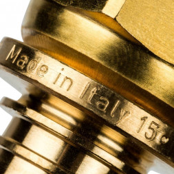 SFA-0019-002012 STOUT Переходник с накидной гайкой 20xG 1/2  для труб из сшитого полиэтилена аксиальный (3400C7H042028B)