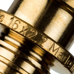 SFA-0003-000016 STOUT Муфта соединительная равнопроходная 16 для труб из сшитого полиэтилена аксиальный (340000H162200B)